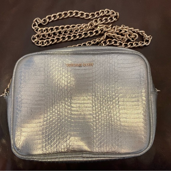 Victoria’s Secret Silver Crossbody Purse w/Gold Chain - Picture 3 of 4